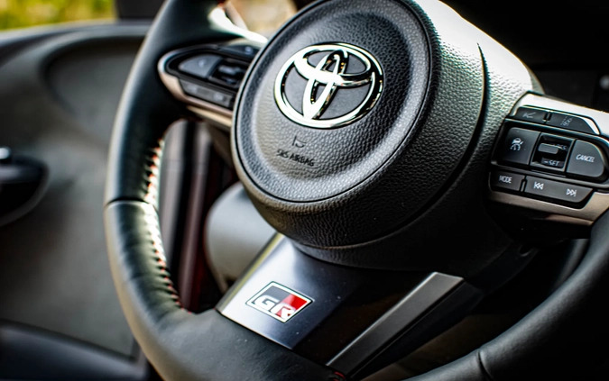 Toyota Yaris cena 175000 przebieg: 1600, rok produkcji 2022 z Gdańsk małe 277